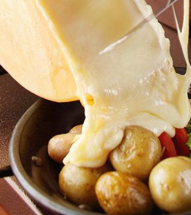 ハイジのラクレットチーズをかけたジャガイモ　〜花畑農場のラクレットチーズ〜